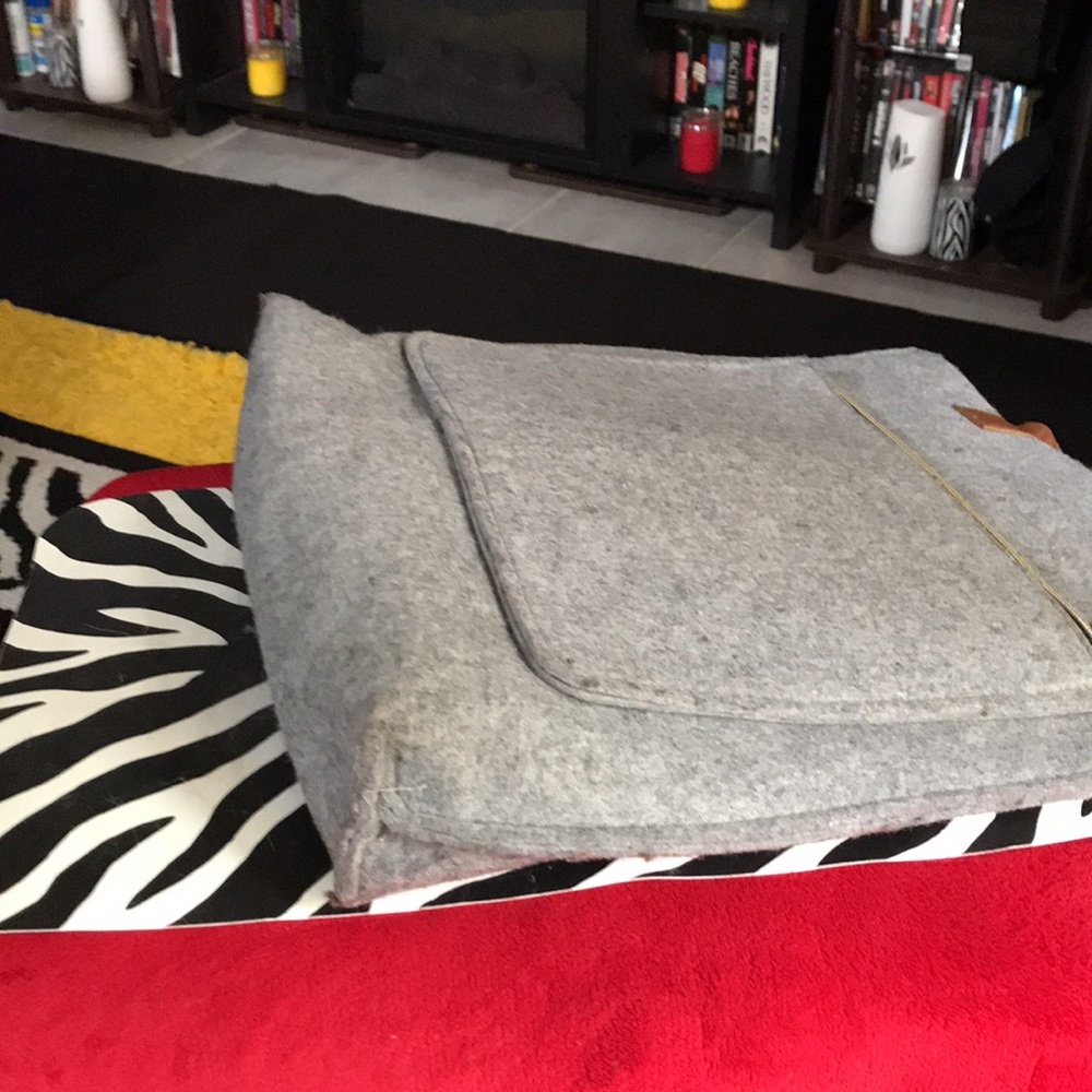 Large tote - Picture 5 of 6
